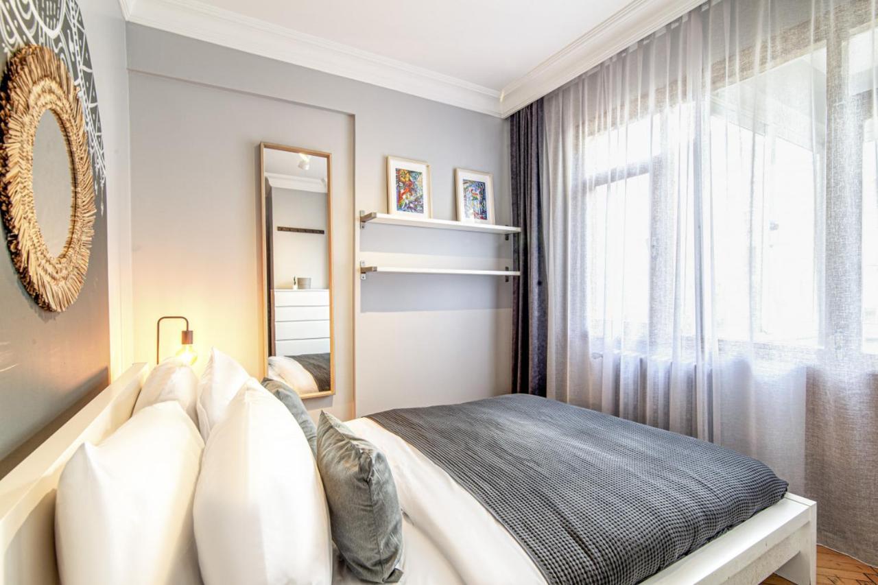 Gorgeous Flat With Lovely Balcony In Nisantasi Istanbul Exterior foto