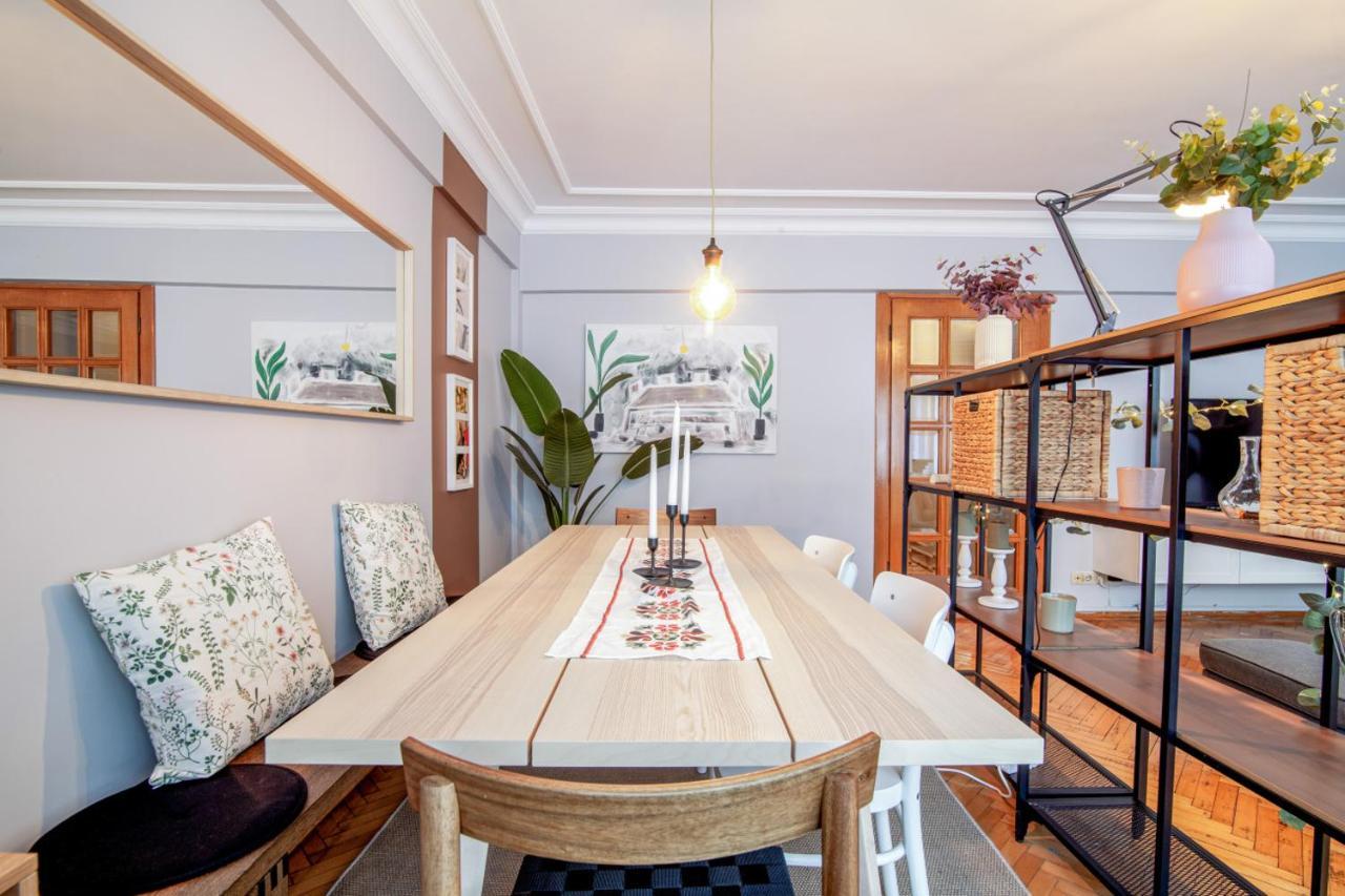 Gorgeous Flat With Lovely Balcony In Nisantasi Istanbul Exterior foto